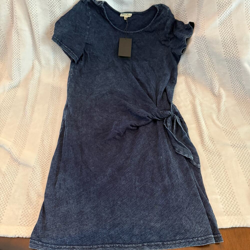 nwt jane and delancey t-shirt dress size Medium